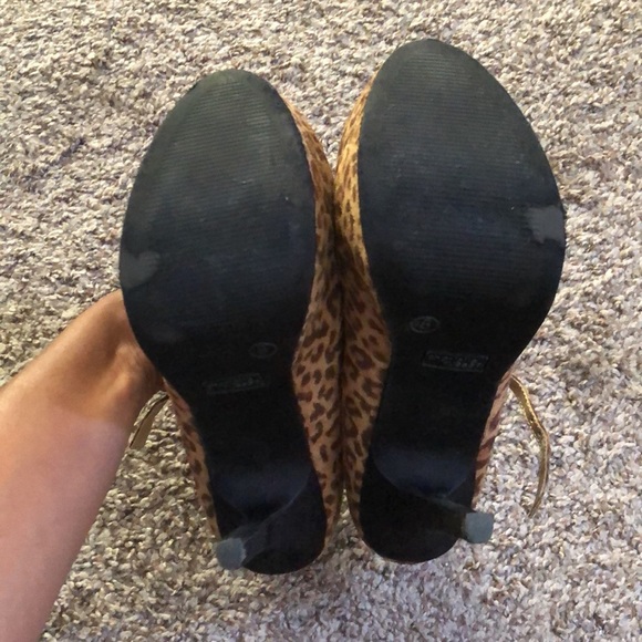 Cheetah/Leopard print platform heels - Picture 4 of 5